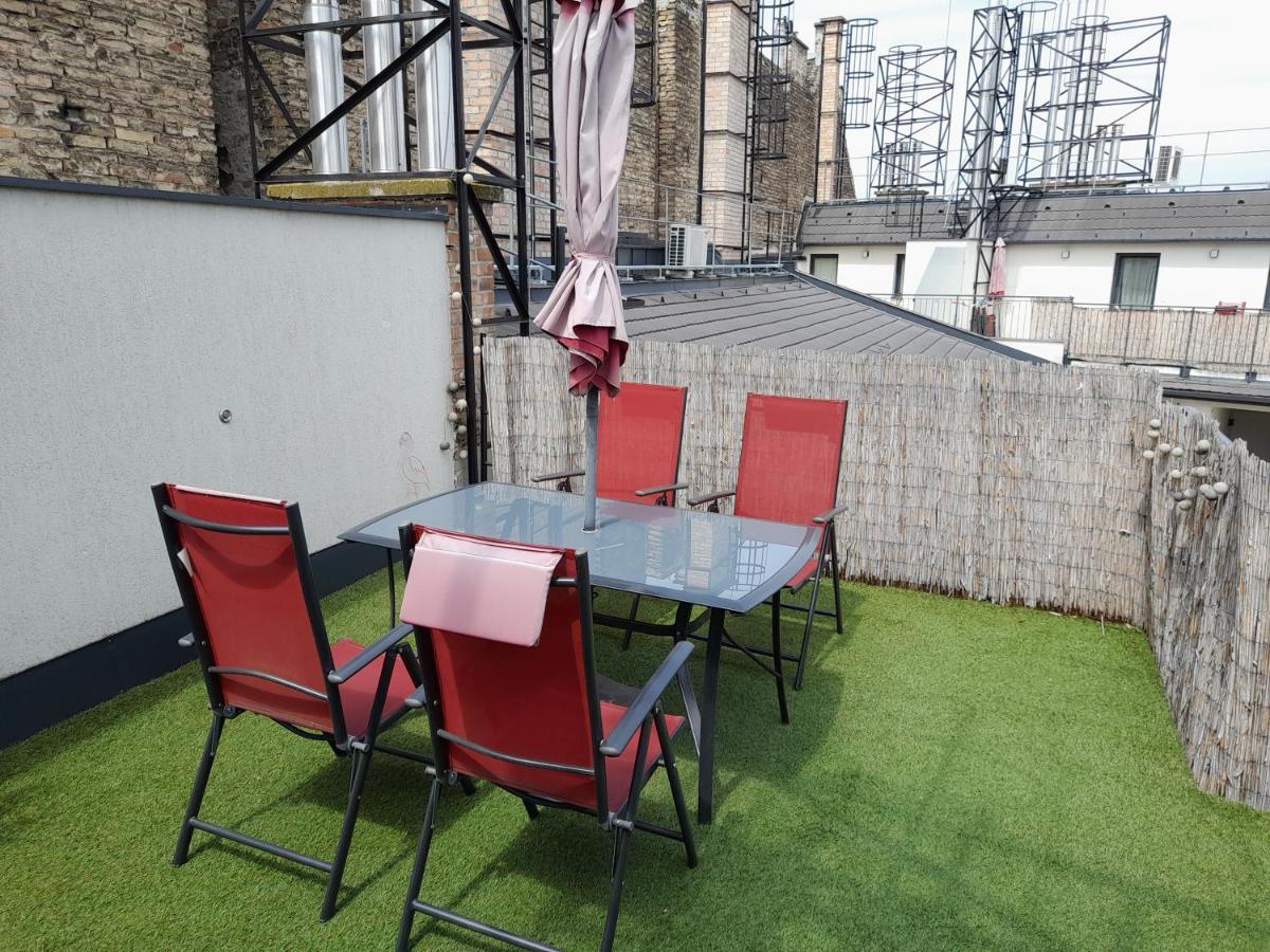 Erkel Rooftop Suites Budapest Exteriör bild