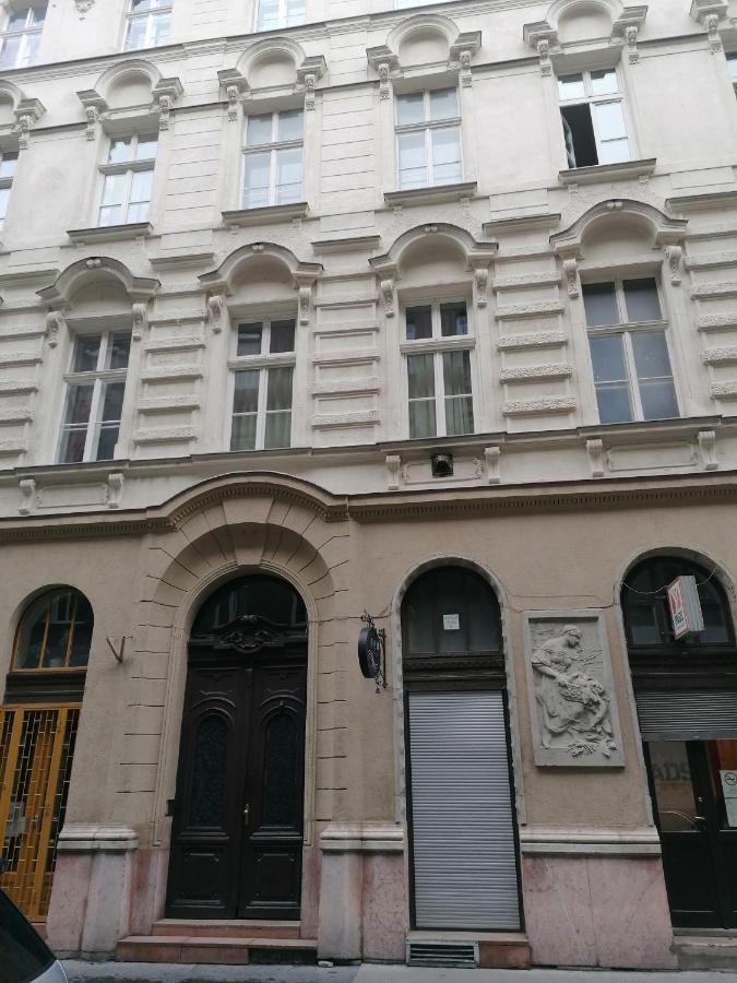 Erkel Rooftop Suites Budapest Exteriör bild